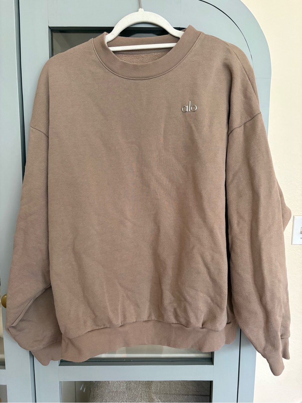 ALO Yoga Crewneck Sweatshirt in Taupe - Picture 3 of 3